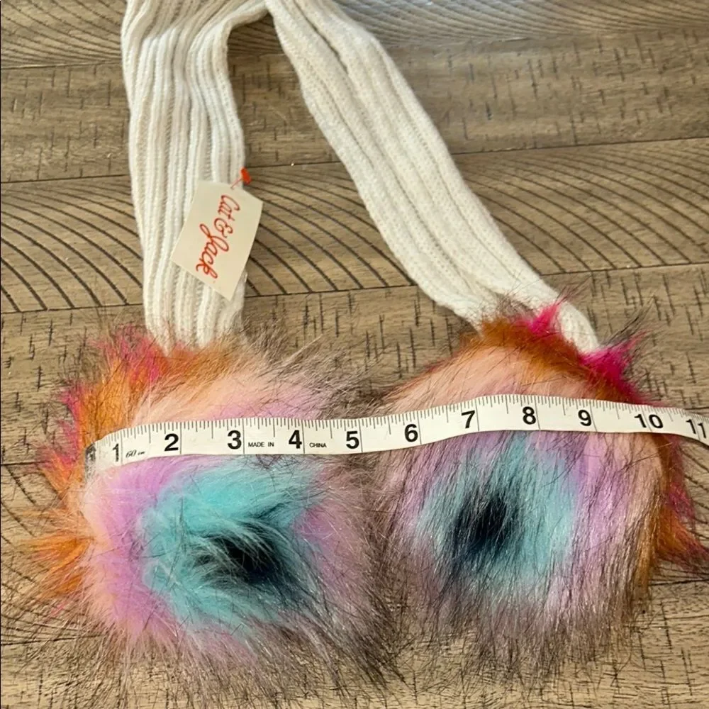 NWT Cat & Jack Cable Knit 🧶 Scarf 🧣 with Playful Pom Poms